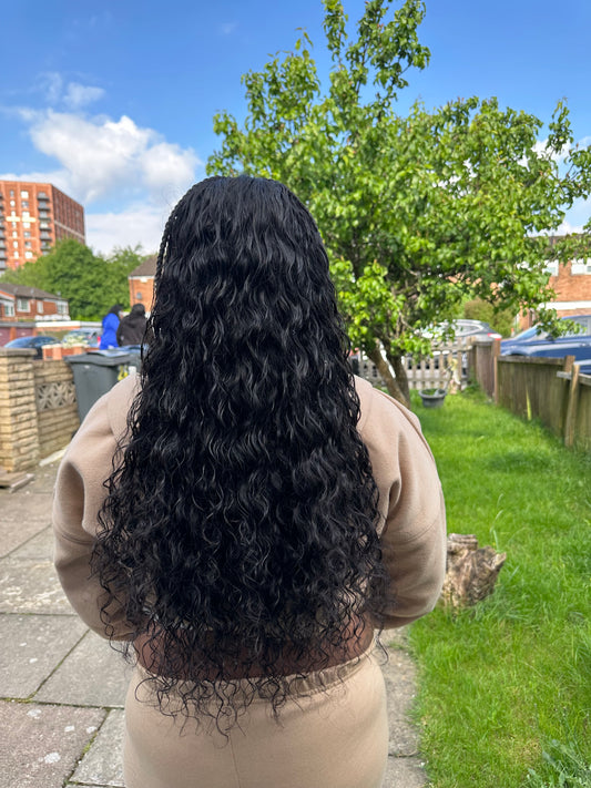 RAW CURLY BUNDLES.